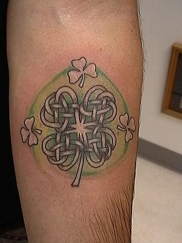 121-nudo-lazo-tattoo