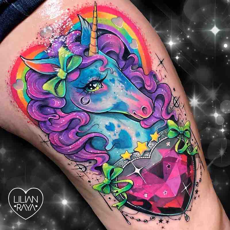 Fantástico tatuaje de unicornio Fantástico tatuaje de unicornio
