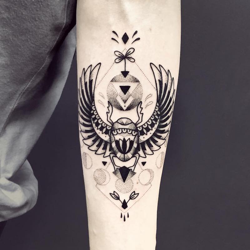 Un tatuaje de escarabajo de este año Un tatuaje de escarabajo de este año