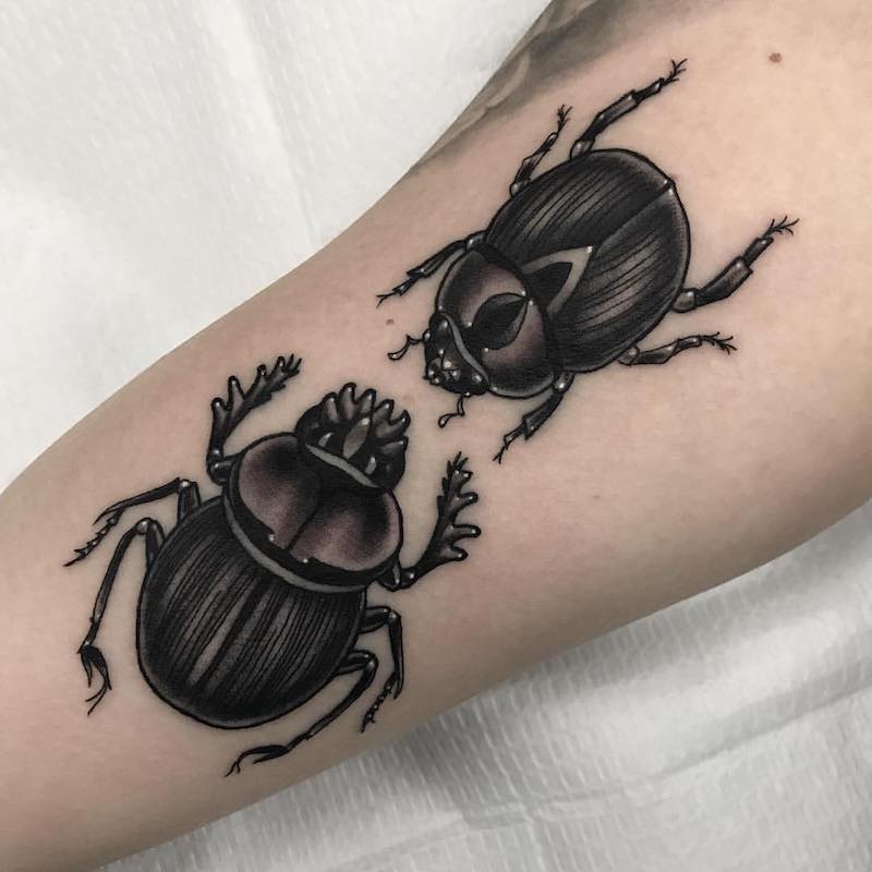 tatuaje de escarabajo para hombre y mujer tatuaje de escarabajo para hombre y mujer