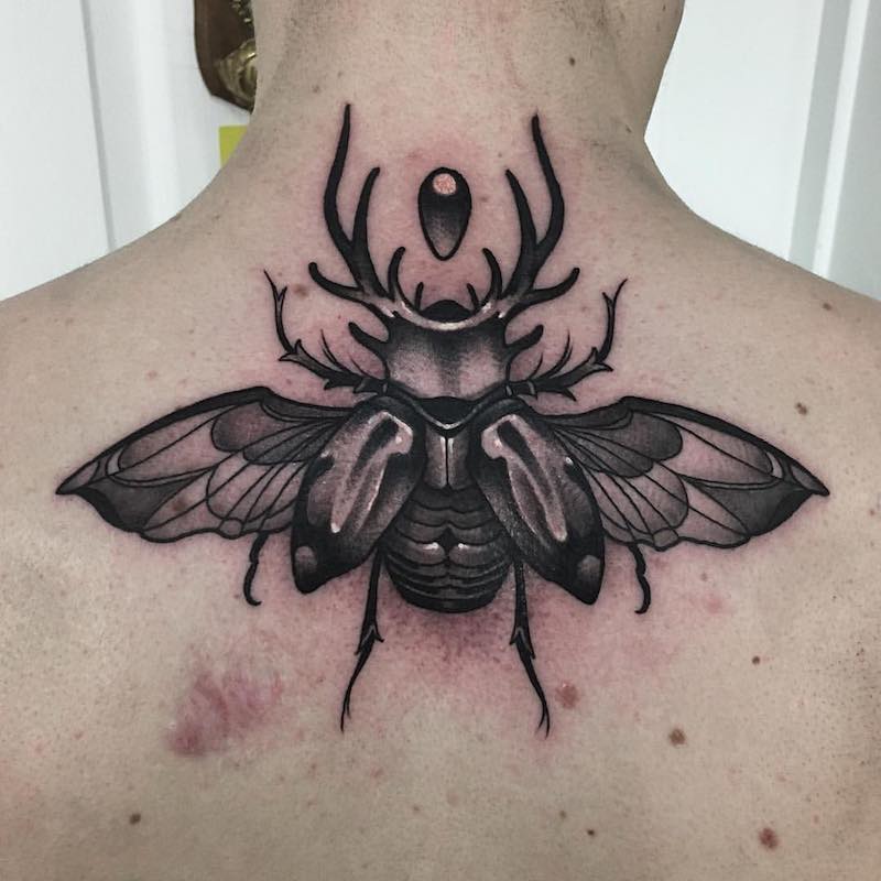 tatuaje de escarabajo perfecto para hombre tatuaje de escarabajo perfecto para hombre