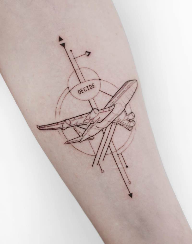 Un tatuaje de avión moderno Un tatuaje de avión moderno