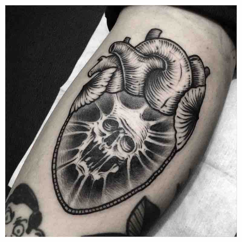tatuaje de corazón perfecto para hombre y mujer tatuaje de corazón perfecto para hombre y mujer