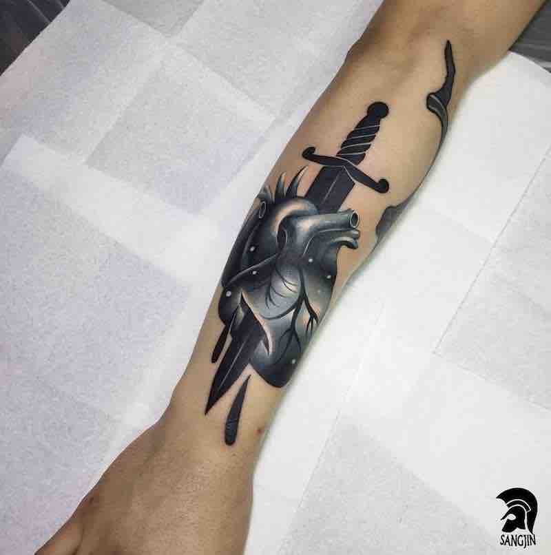 tatuaje de corazón perfecto para hombre tatuaje de corazón perfecto para hombre