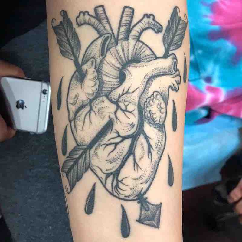 tatuaje de corazón para hombre y mujer tatuaje de corazón para hombre y mujer