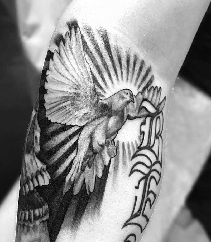 tatuaje de paloma perfecto para hombre tatuaje de paloma perfecto para hombre