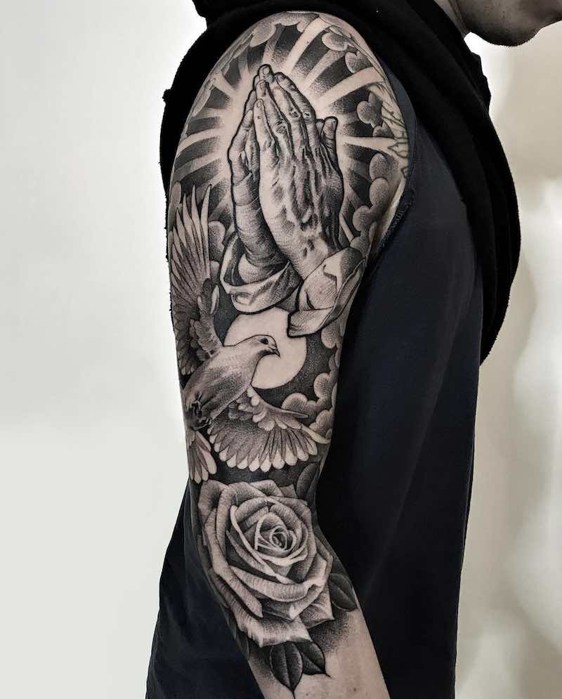 tatuaje de paloma para hombre tatuaje de paloma para hombre