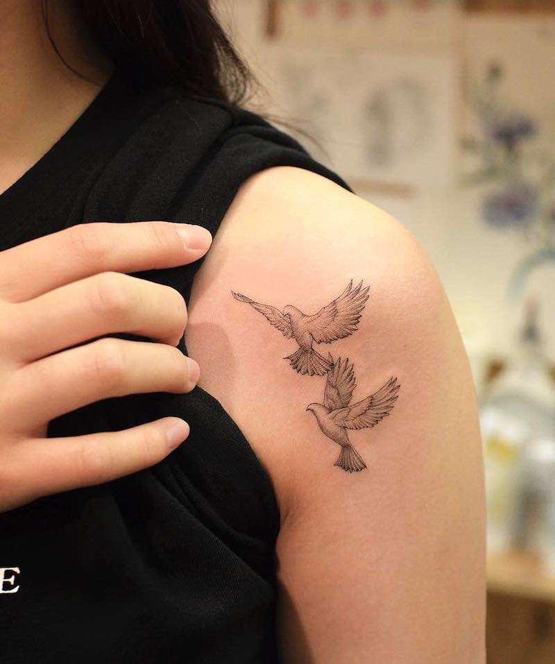 Increible tatuaje de paloma Increible tatuaje de paloma