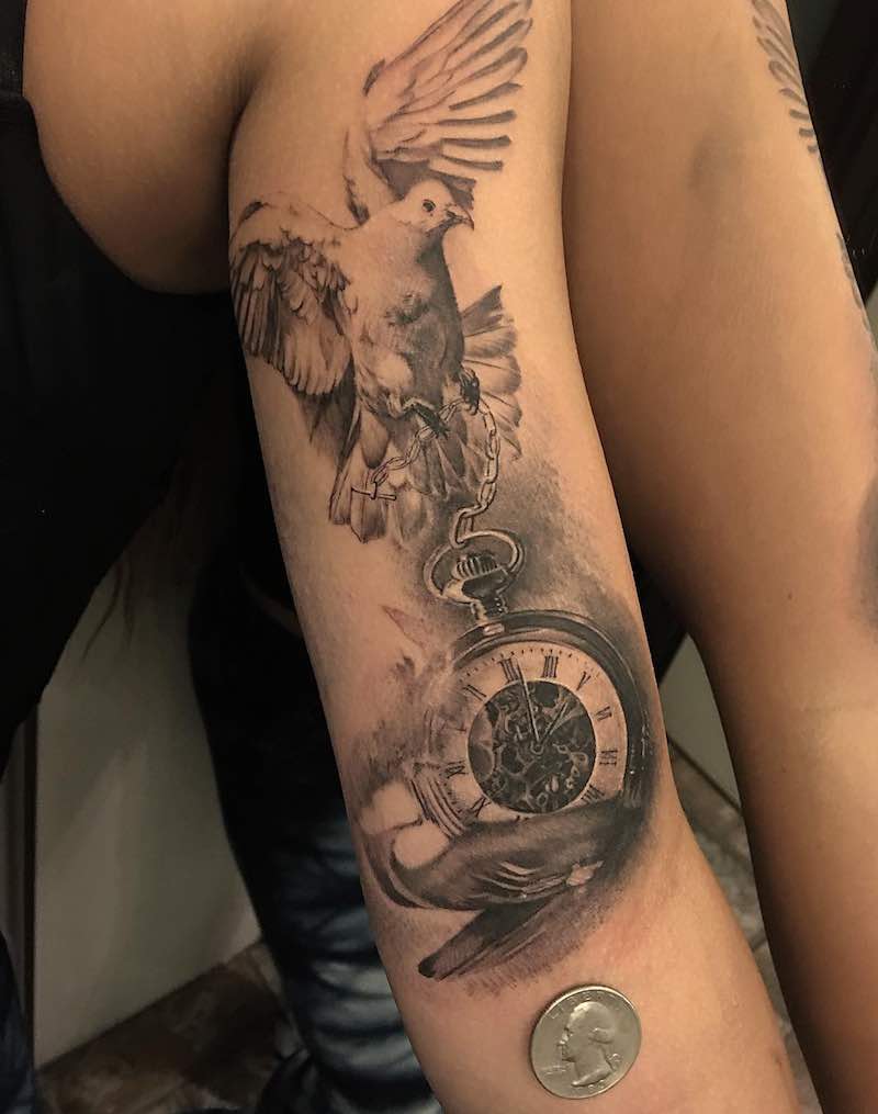 Perfecto tatuaje de paloma Perfecto tatuaje de paloma