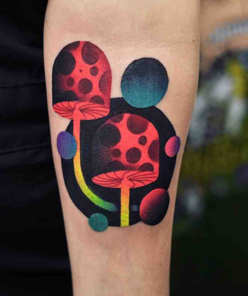 Un tatuaje de seta de este año Un tatuaje de seta de este año