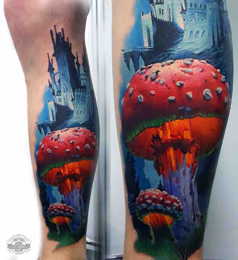 una persona con un tatuaje de seta una persona con un tatuaje de seta