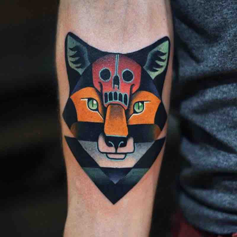 Un tatuaje de zorro bastante interesante Un tatuaje de zorro bastante interesante