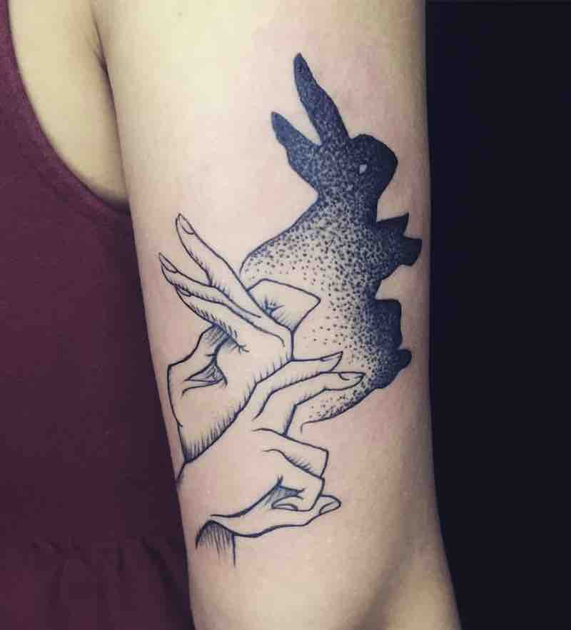 Increible tatuaje de conejo Increible tatuaje de conejo