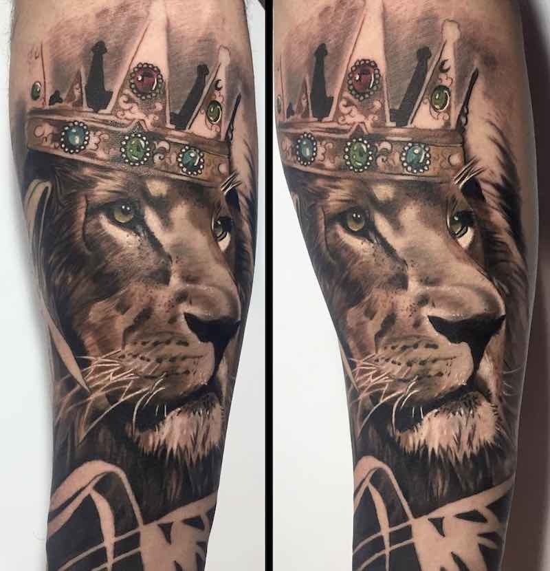 Un tatuaje de león muy interesante Un tatuaje de león muy interesante