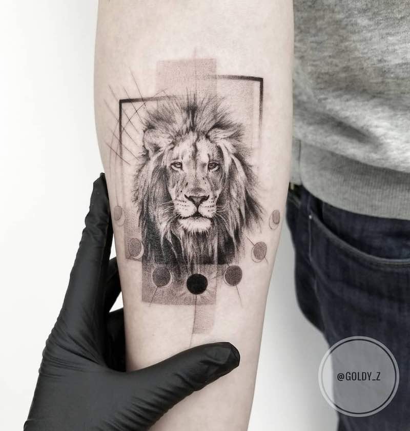 Un tatuaje de león muy interesante Un tatuaje de león muy interesante