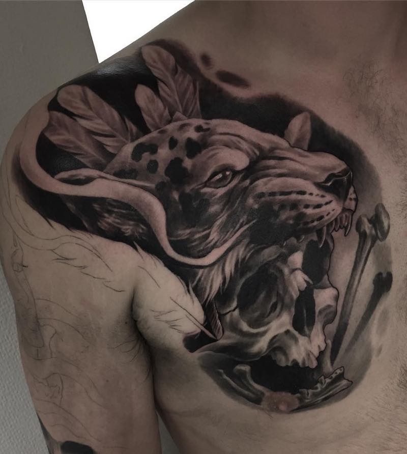 Un tatuaje de jaguar muy interesante Un tatuaje de jaguar muy interesante