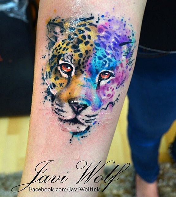 Un tatuaje de jaguar bastante interesante Un tatuaje de jaguar bastante interesante