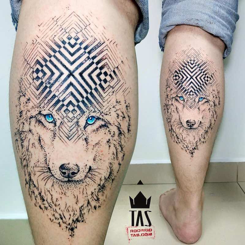 Un tatuaje de lobo de este año Un tatuaje de lobo de este año