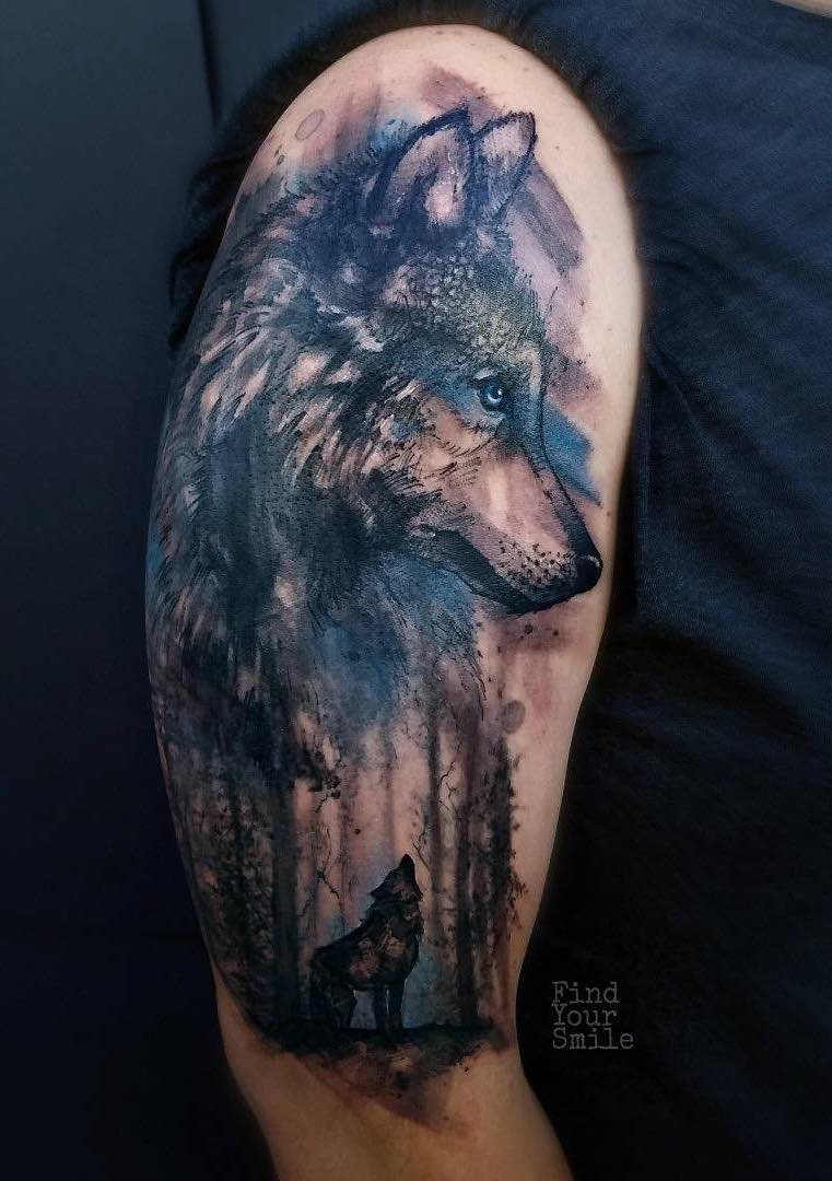 Perfecto tatuaje de lobo Perfecto tatuaje de lobo