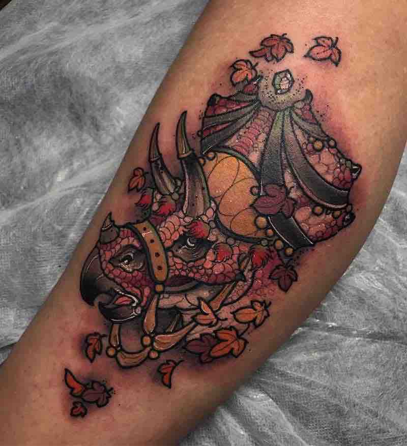 Un tatuaje de dinosaurio muy interesante Un tatuaje de dinosaurio muy interesante