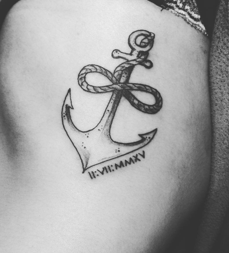 Perfecto tatuaje de ancla Perfecto tatuaje de ancla