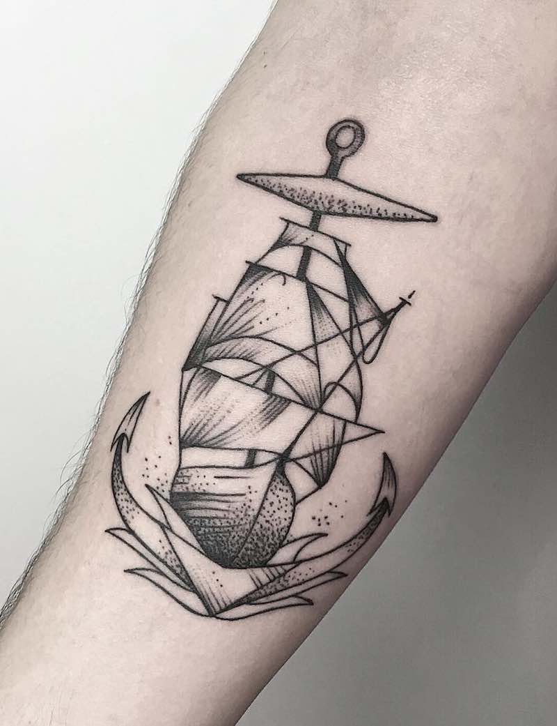 Un tatuaje de ancla bastante interesante Un tatuaje de ancla bastante interesante