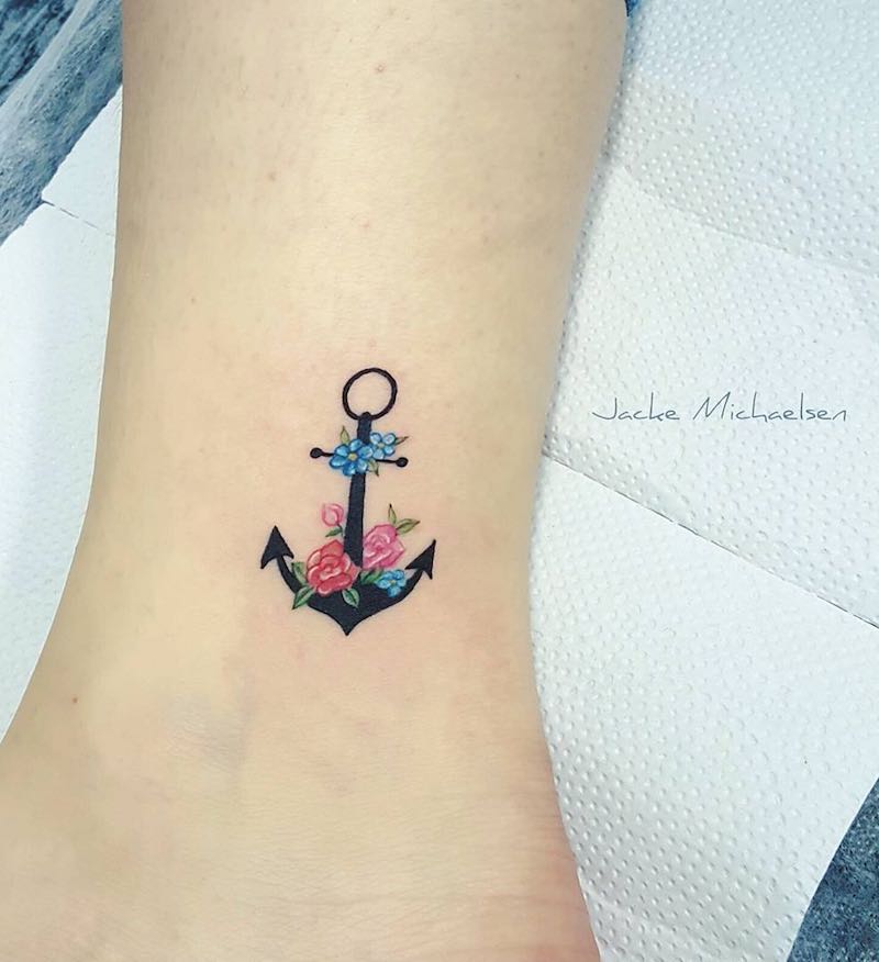 Increible tatuaje de ancla Increible tatuaje de ancla