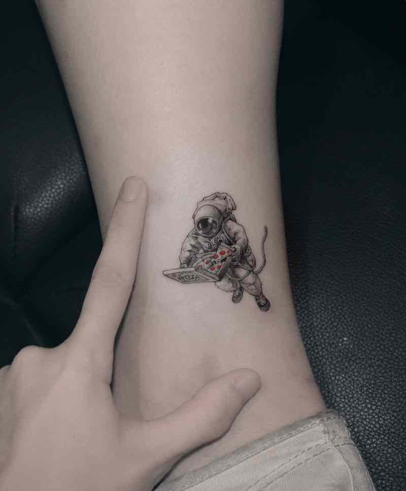 Fantástico tatuaje de astronauta Fantástico tatuaje de astronauta