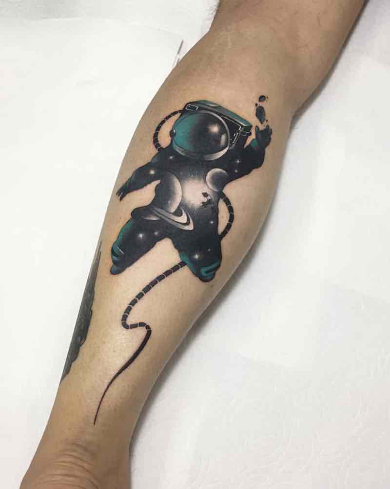 Perfecto tatuaje de astronauta Perfecto tatuaje de astronauta