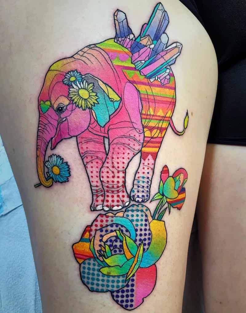 Un tatuaje de elefante muy interesante Un tatuaje de elefante muy interesante