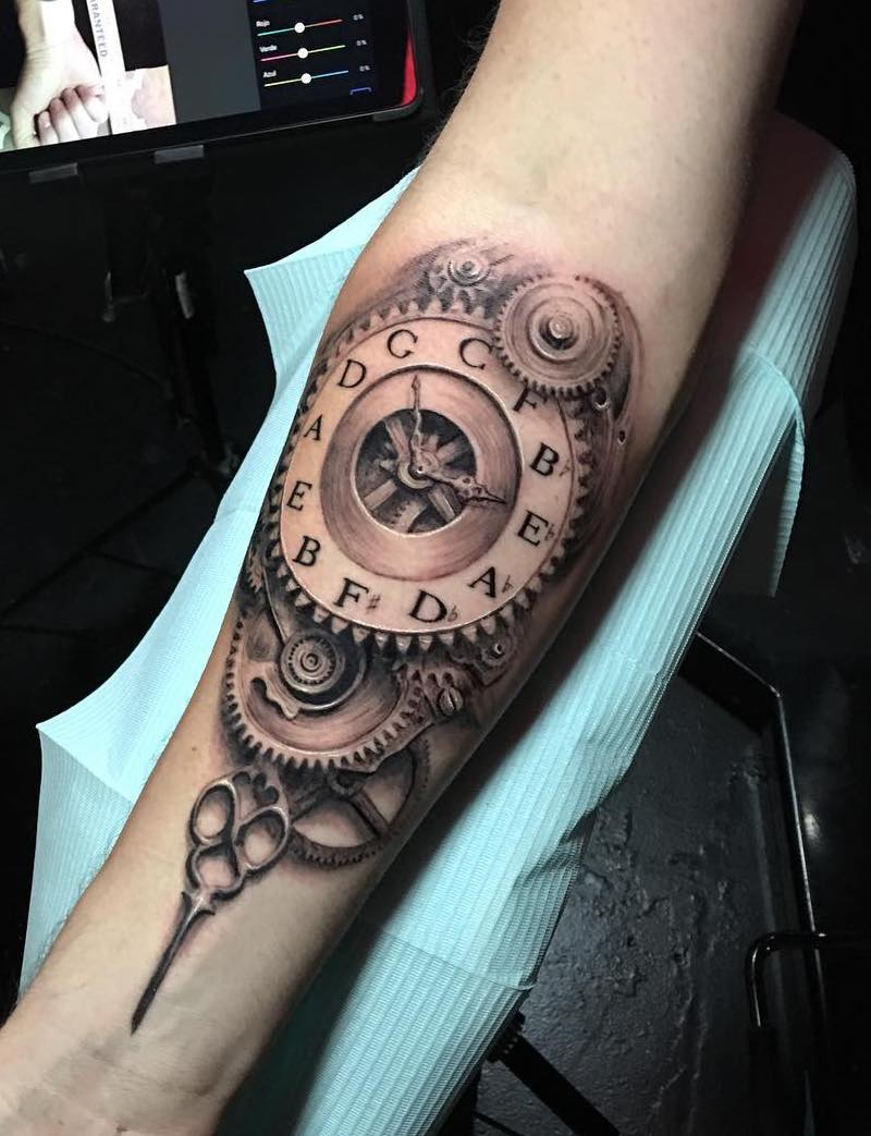 tatuaje de reloj para hombre tatuaje de reloj para hombre
