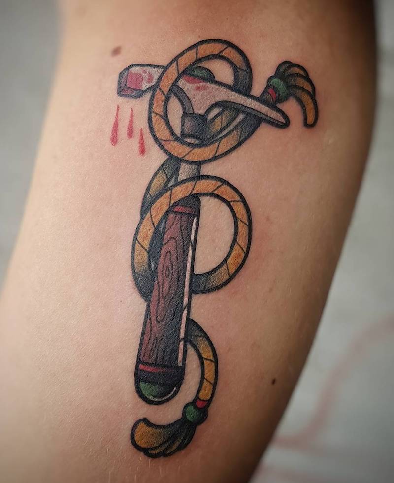 tatuaje de martillo perfecto para hombre tatuaje de martillo perfecto para hombre