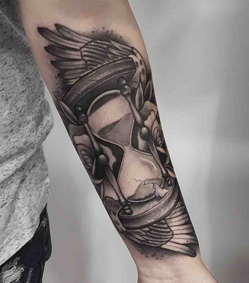 Un Tatuaje de reloj de arena bastante bueno Un Tatuaje de reloj de arena bastante bueno