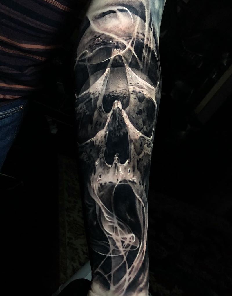Un tatuaje de calavera bastante interesante Un tatuaje de calavera bastante interesante