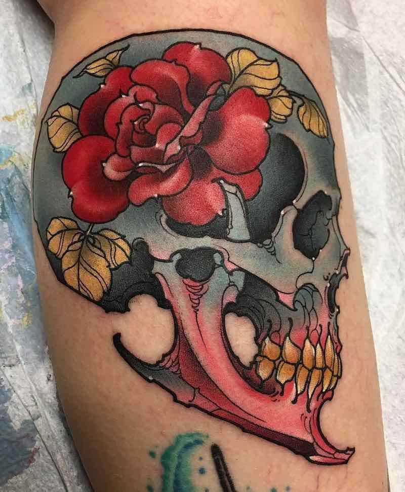 Un tatuaje de calavera moderno Un tatuaje de calavera moderno