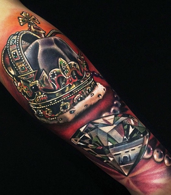 tatuaje de corona para hombre tatuaje de corona para hombre