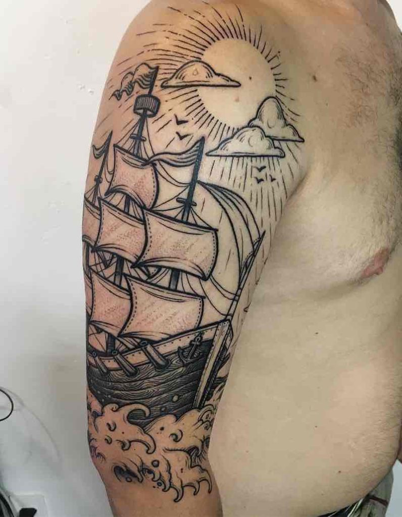 Increible tatuaje de barco Increible tatuaje de barco