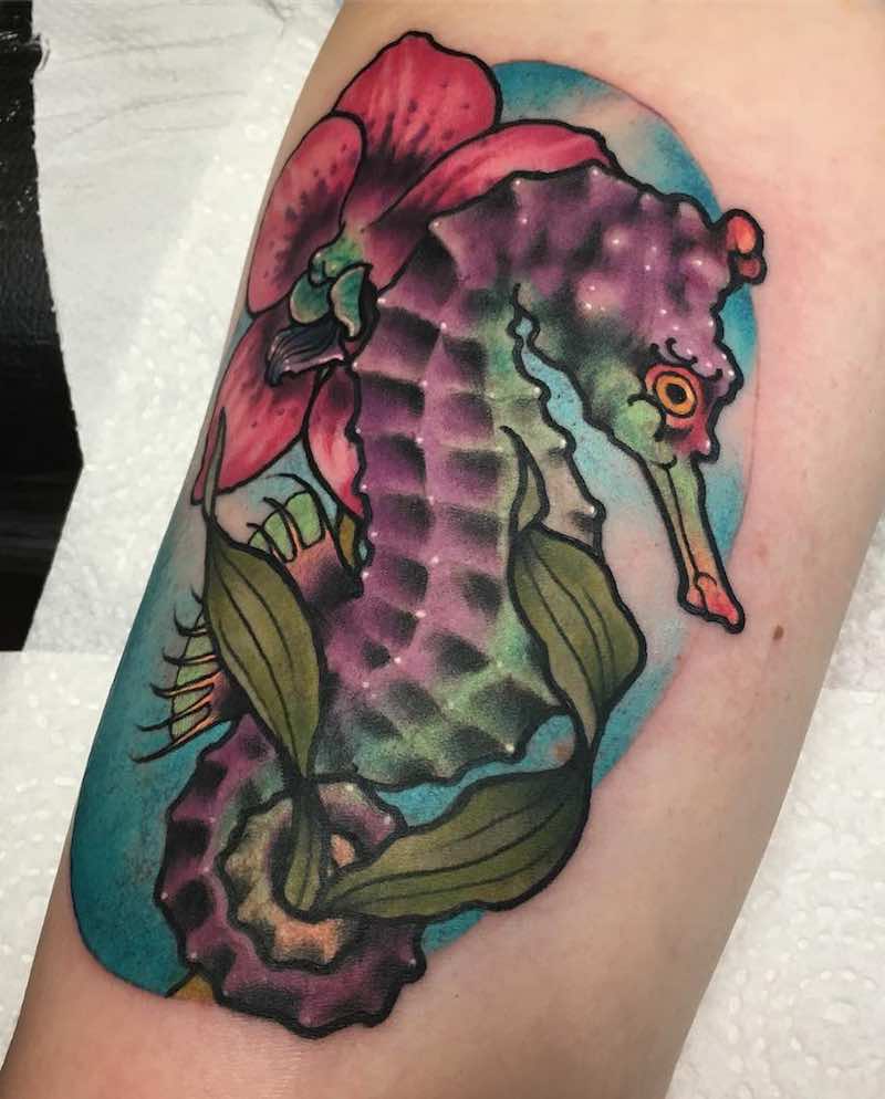 Un tatuaje de caballito de mar actual Un tatuaje de caballito de mar actual
