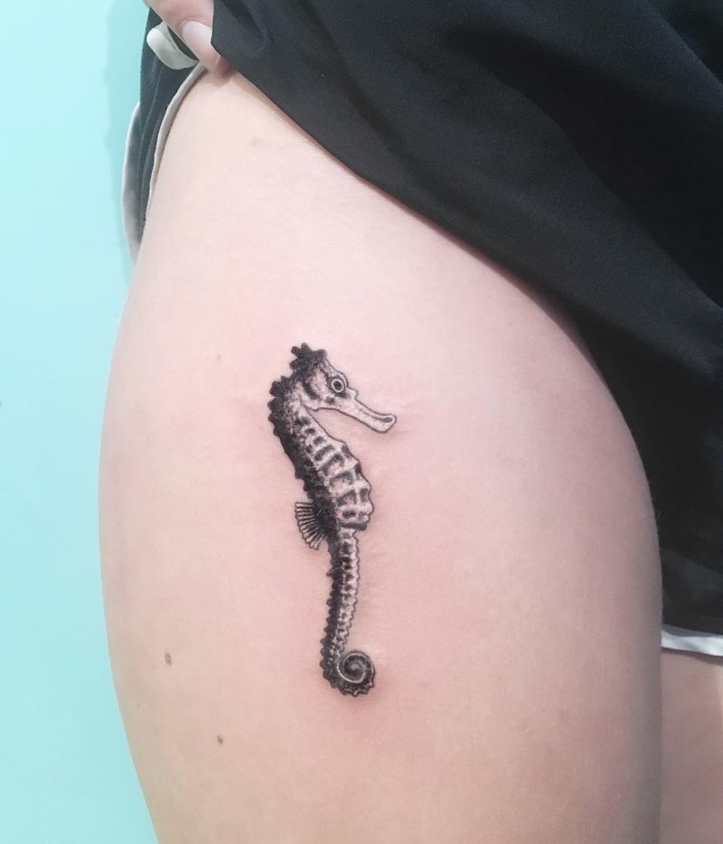 Fantástico tatuaje de caballito de mar Fantástico tatuaje de caballito de mar