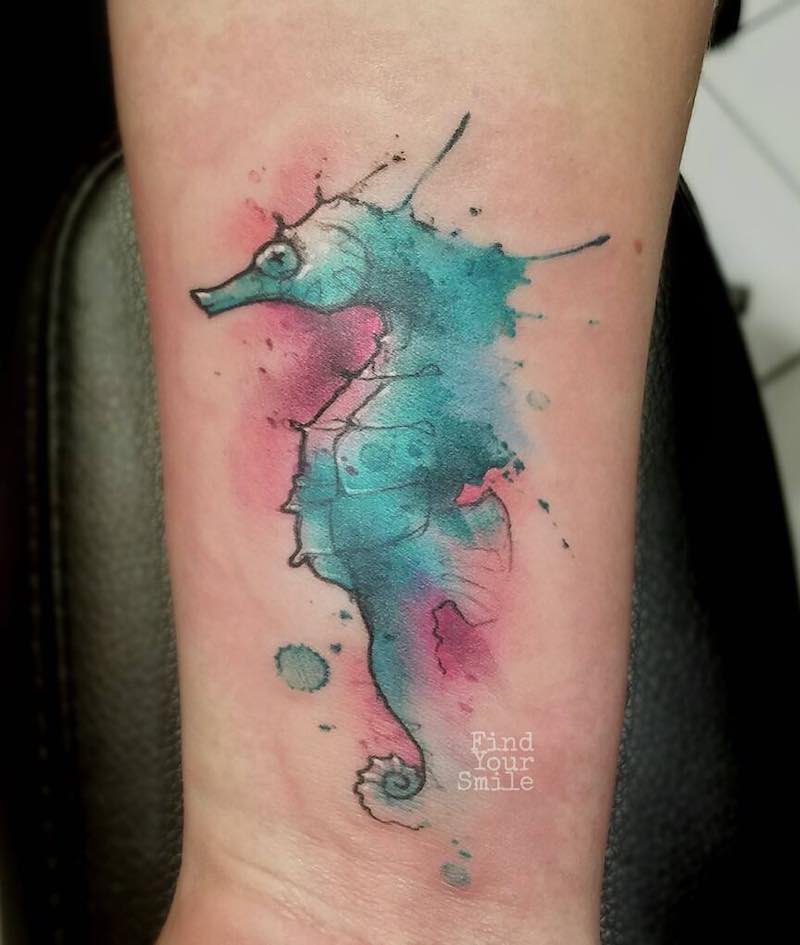 tatuaje de caballito de mar para hombre y mujer tatuaje de caballito de mar para hombre y mujer