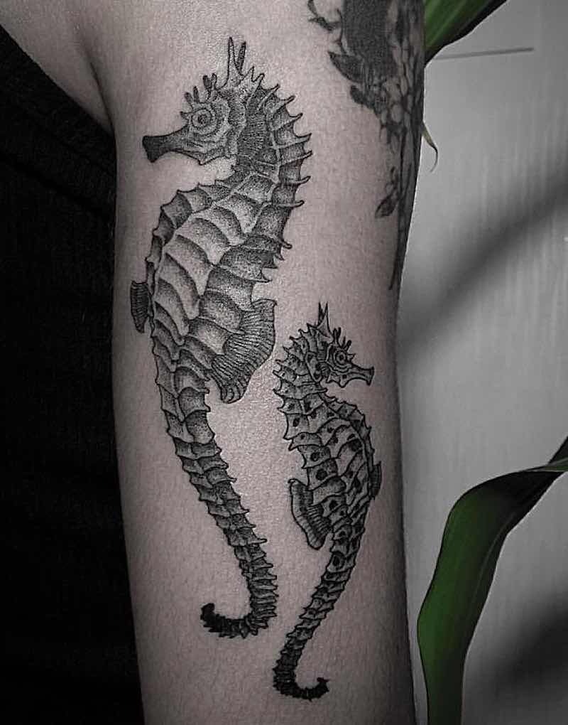 tatuaje de caballito de mar perfecto para mujeres tatuaje de caballito de mar perfecto para mujeres