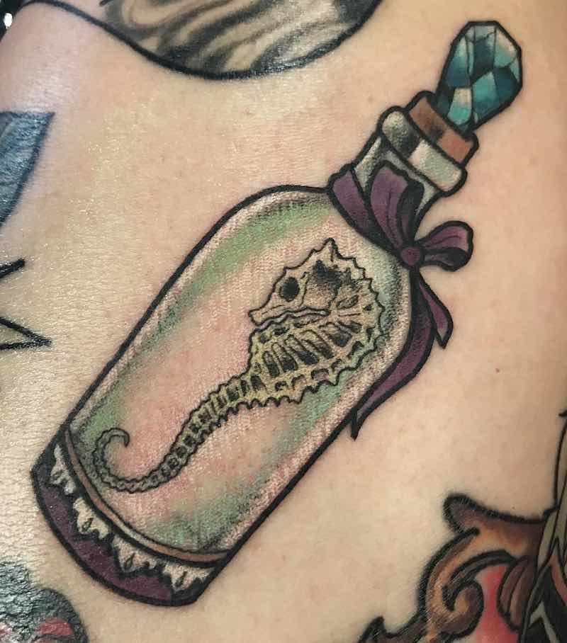 tatuaje de caballito de mar perfecto para mujeres y hombres tatuaje de caballito de mar perfecto para mujeres y hombres