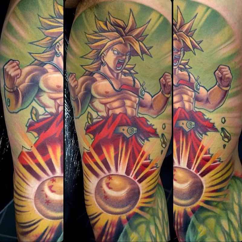 Un tatuaje de Dragon Ball Z moderno Un tatuaje de Dragon Ball Z moderno