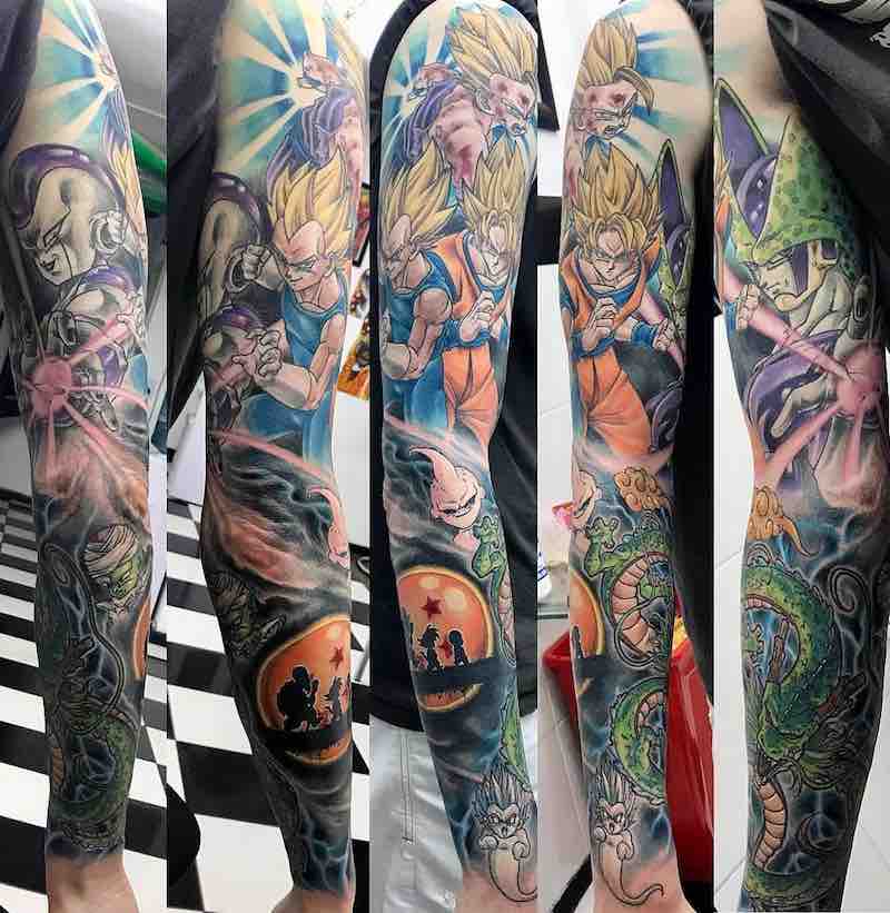 Un tatuaje de Dragon Ball Z bastante bueno Un tatuaje de Dragon Ball Z bastante bueno