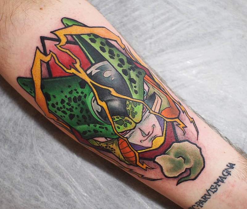 Un tatuaje de Dragon Ball Z moderno e interesante Un tatuaje de Dragon Ball Z moderno e interesante