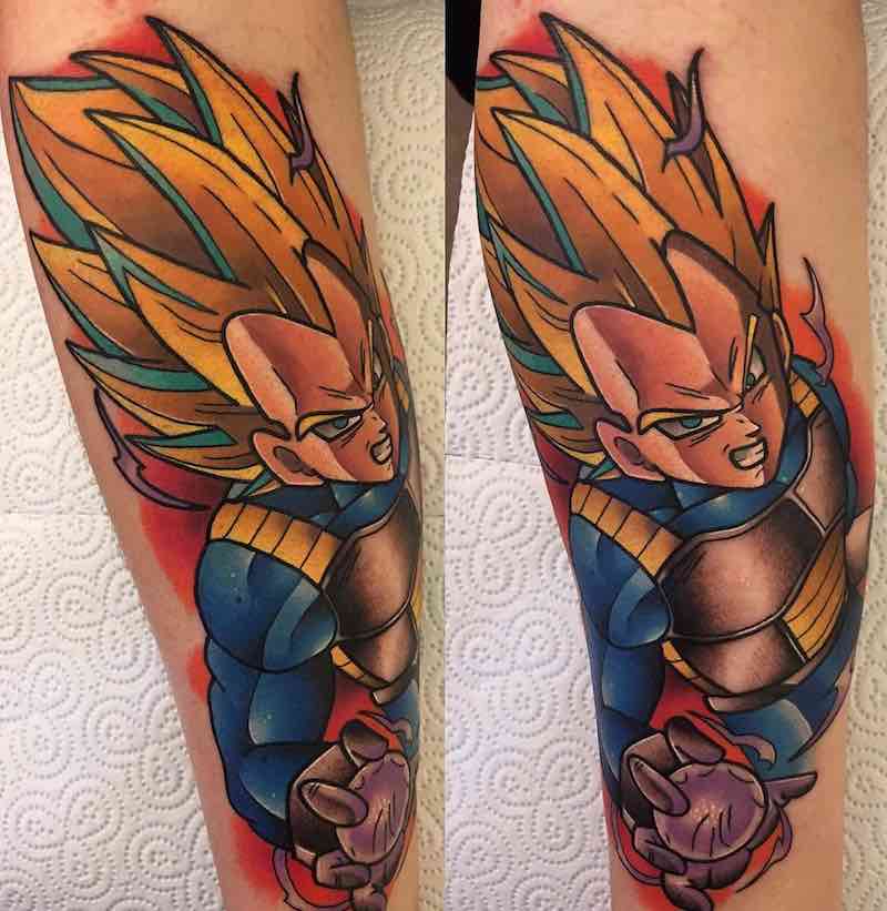 Un tatuaje de Dragon Ball Z moderno Un tatuaje de Dragon Ball Z moderno