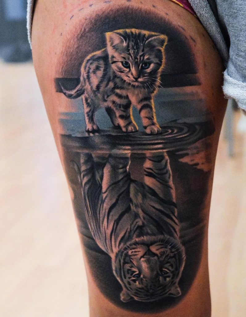 Un tatuaje de gato moderno Un tatuaje de gato moderno