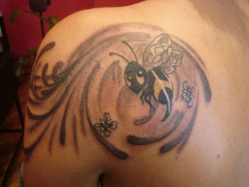 tatuajes-abejas-36
