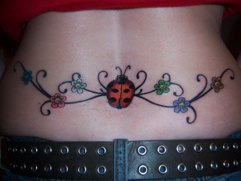 tatuajes-de-mariquitas-16