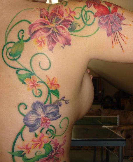 tatuajes-de-enredaderas-trepadoras-33